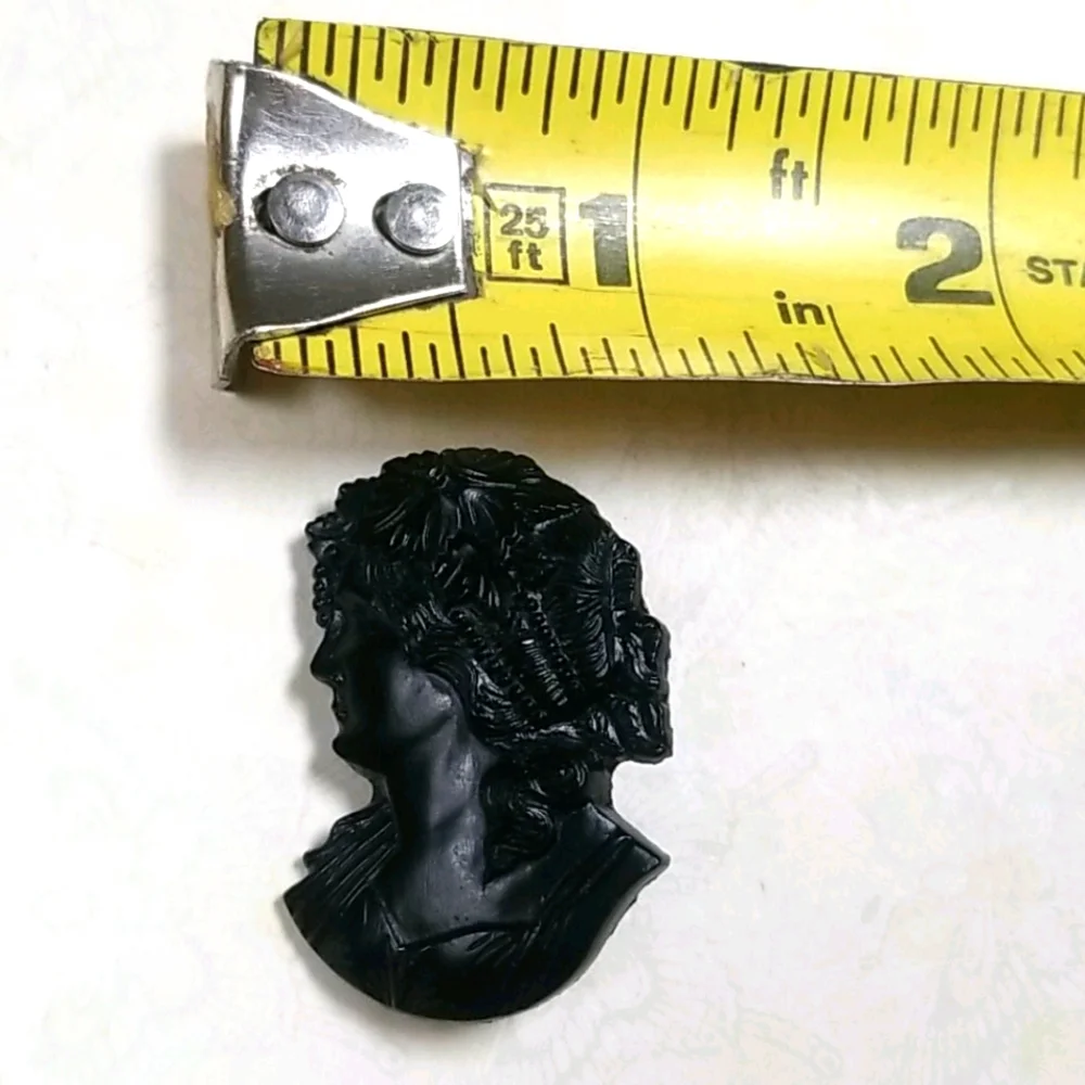 Vintage Mid Century Carved Black Victorian Lady Cameo Brooch
